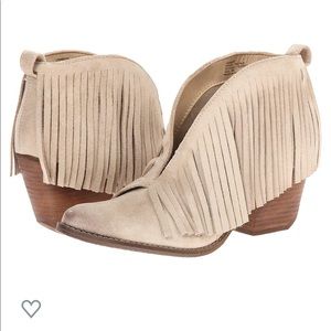 Coconuts by Matisse Women's Ivory Fringed Booties